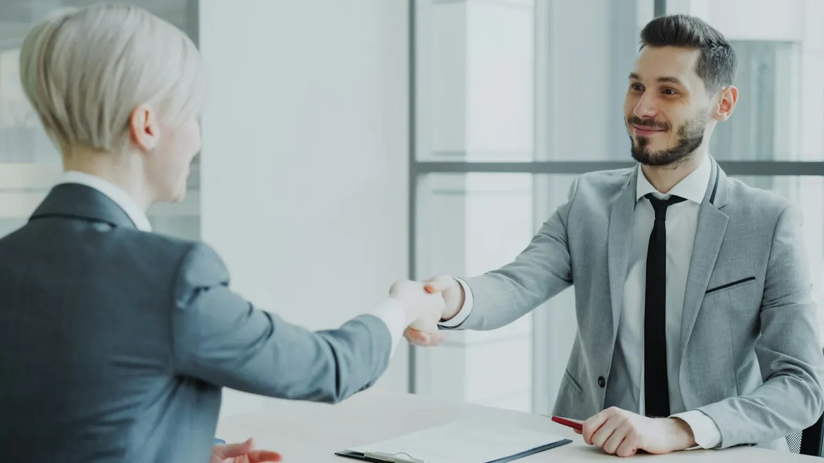 مشاورهی حضوری برای تمدید ویزای شریک شرکت در دبی